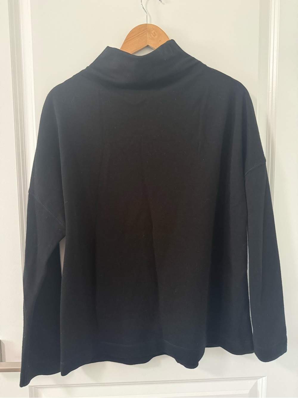 lululemon athletica Black Cowl Neck Long Sleeve Sweater size 12